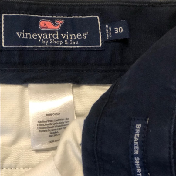 Vineyard Vines Shorts. Like new. - Picture 2 of 3